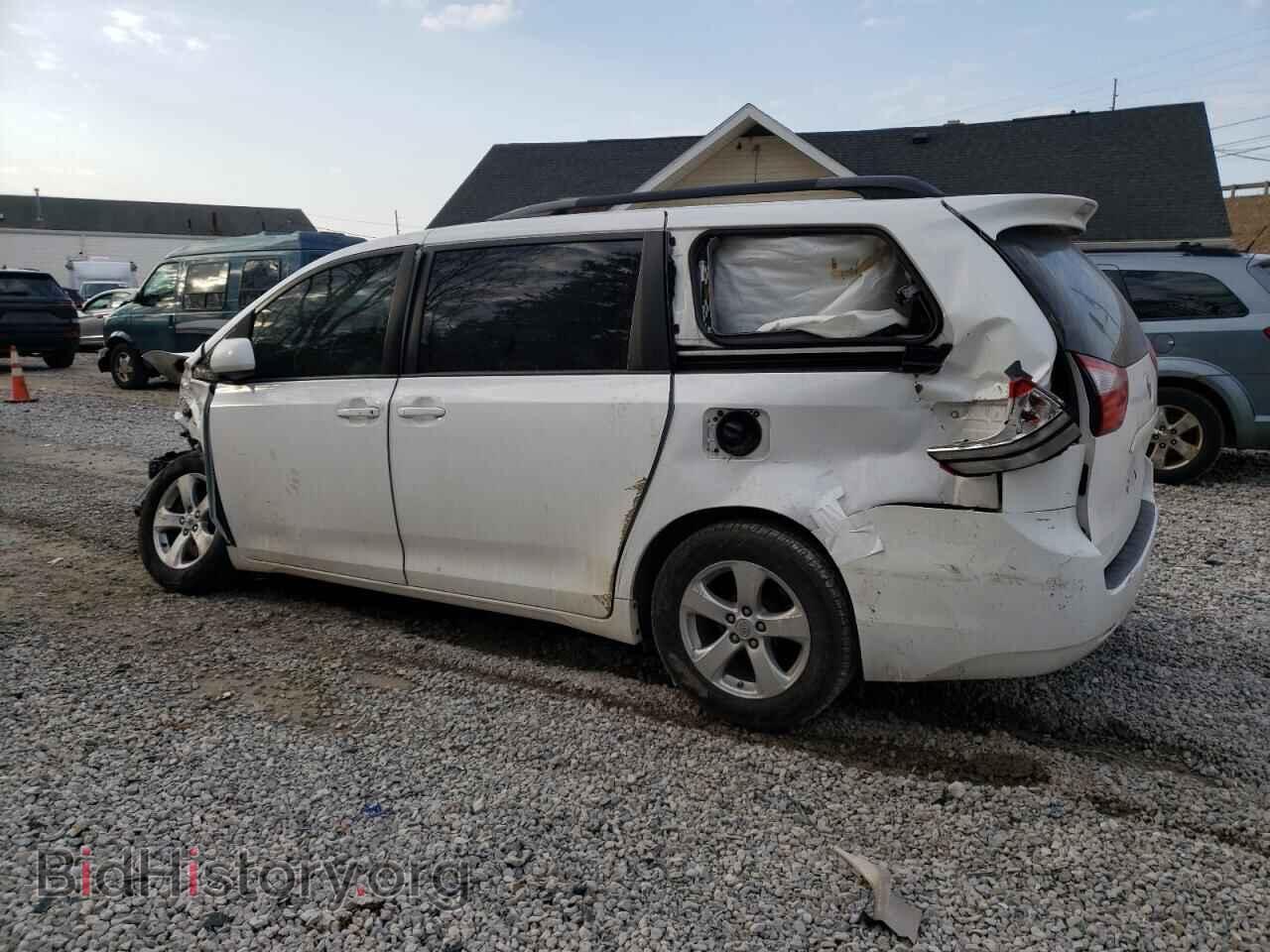 2017 TOYOTA All Models - VIN: 5TDKZ3DC3HS864280 - Фото 2