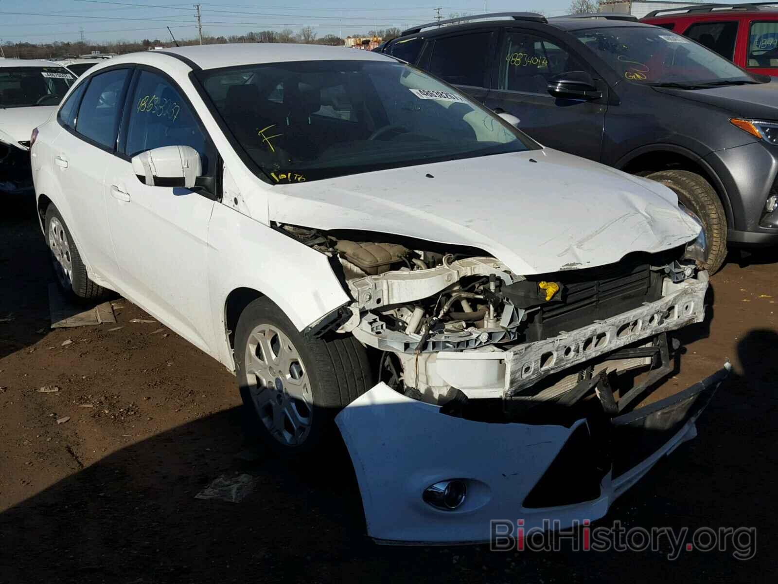 Photo 1FAHP3F2XCL360880 - FORD FOCUS 2012