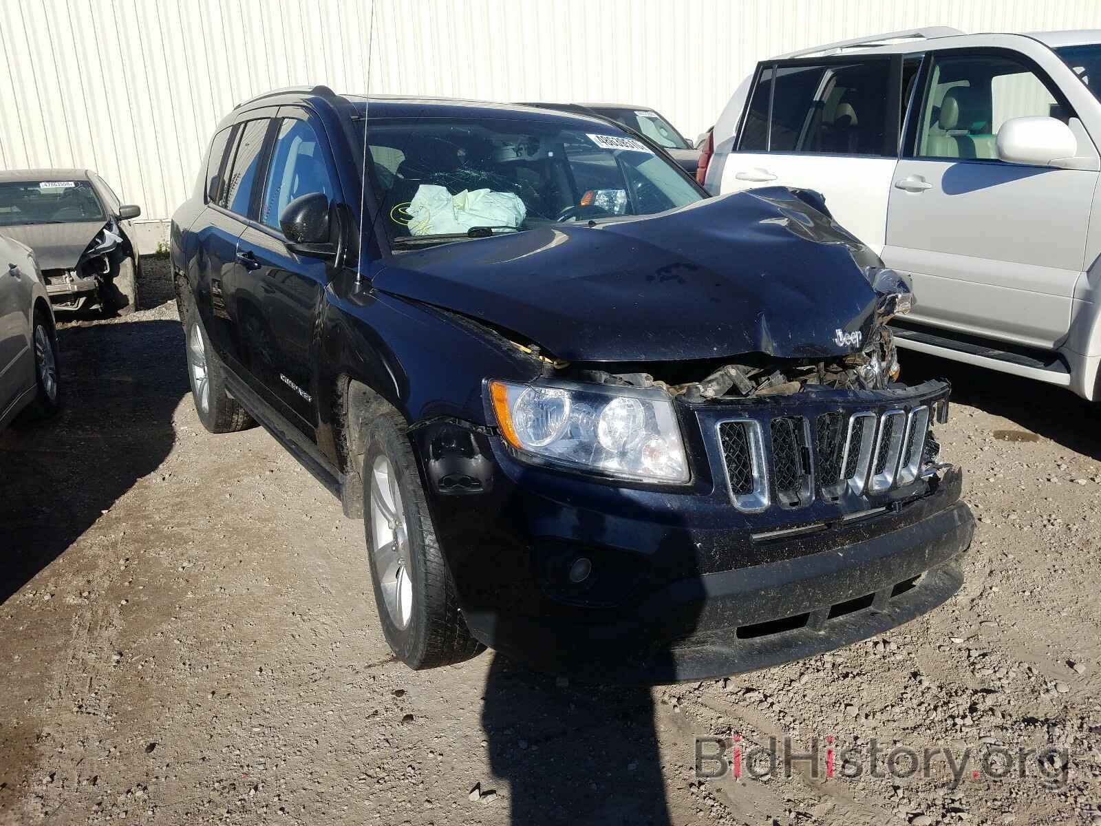 Photo 1J4NF4FB4BD135976 - JEEP COMPASS 2011