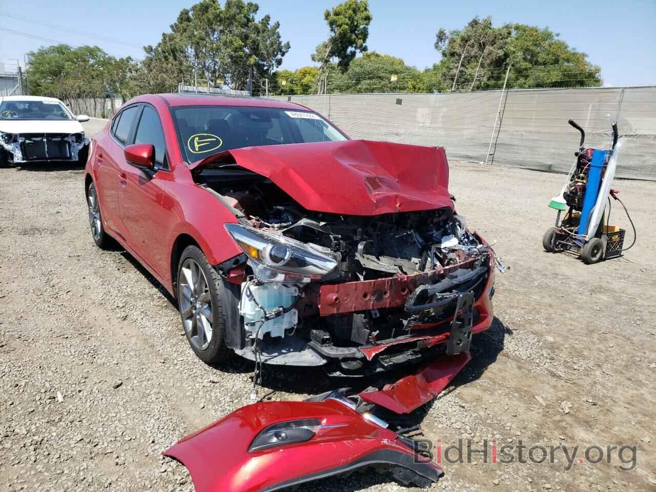 Photo 3MZBN1W31JM161664 - MAZDA 3 2018