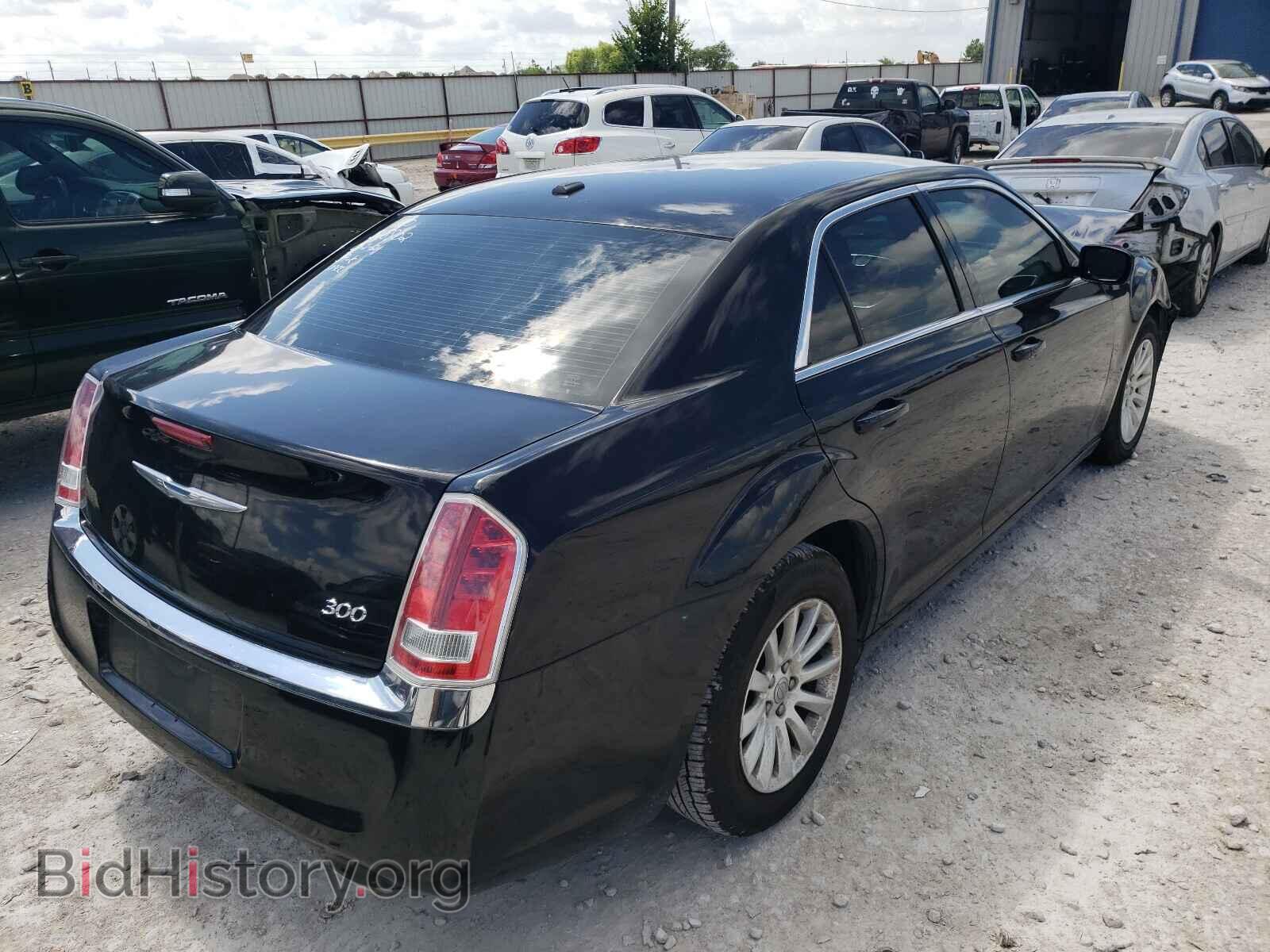 2014 CHRYSLER 300 - VIN: 2C3CCAAG0EH376520 - Фото 4