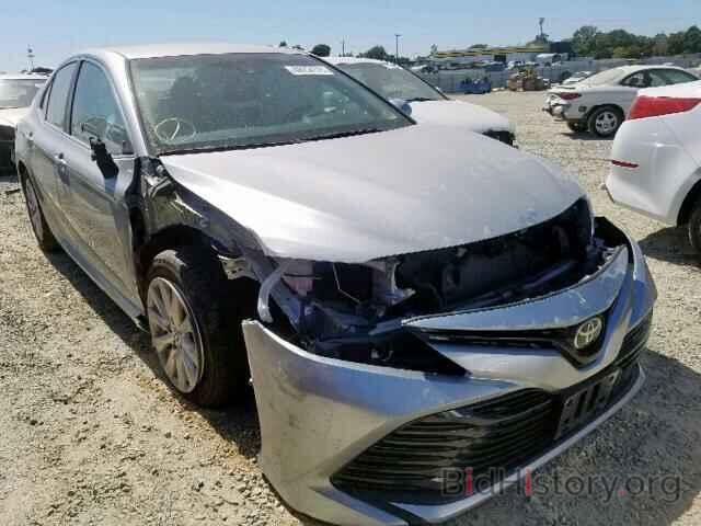 Photo 4T1B11HK7JU011844 - TOYOTA CAMRY 2018