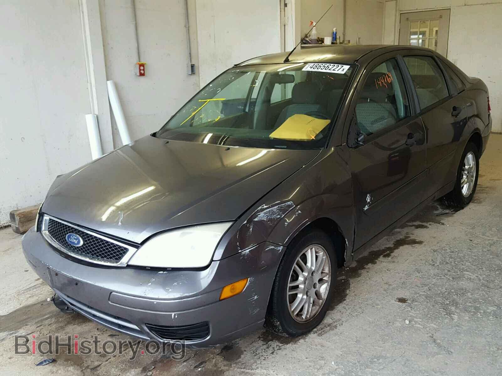 2007 FORD FOCUS - VIN: 1FAFP34N47W266776 - Фото 2