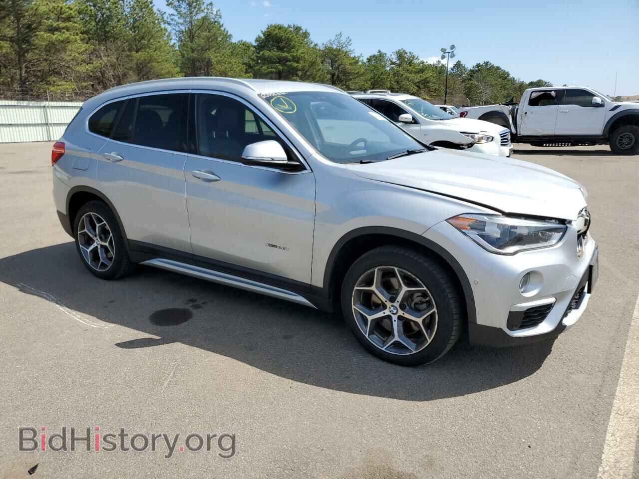 2017 BMW X1 - VIN: WBXHT3C33H5F84822 - Фото 4