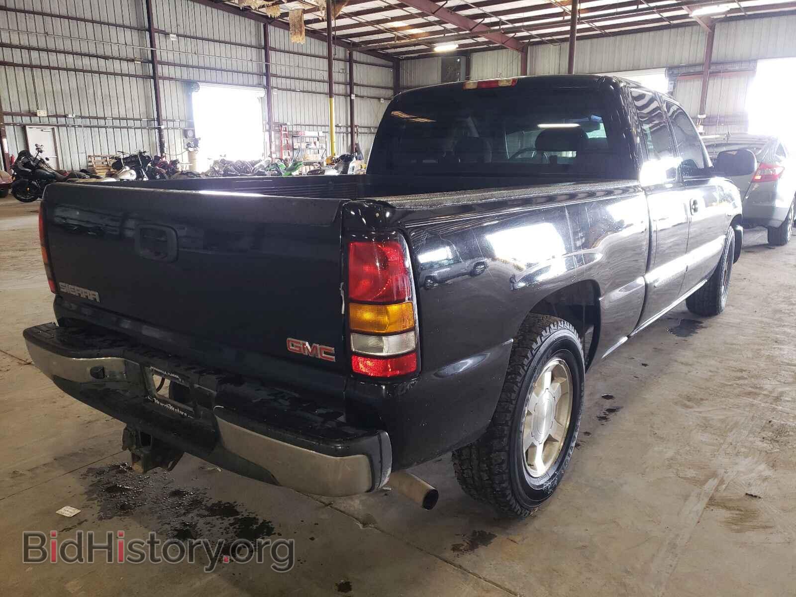 2006 GMC SIERRA - VIN: 2GTEC19Z061282044 - Фото 4