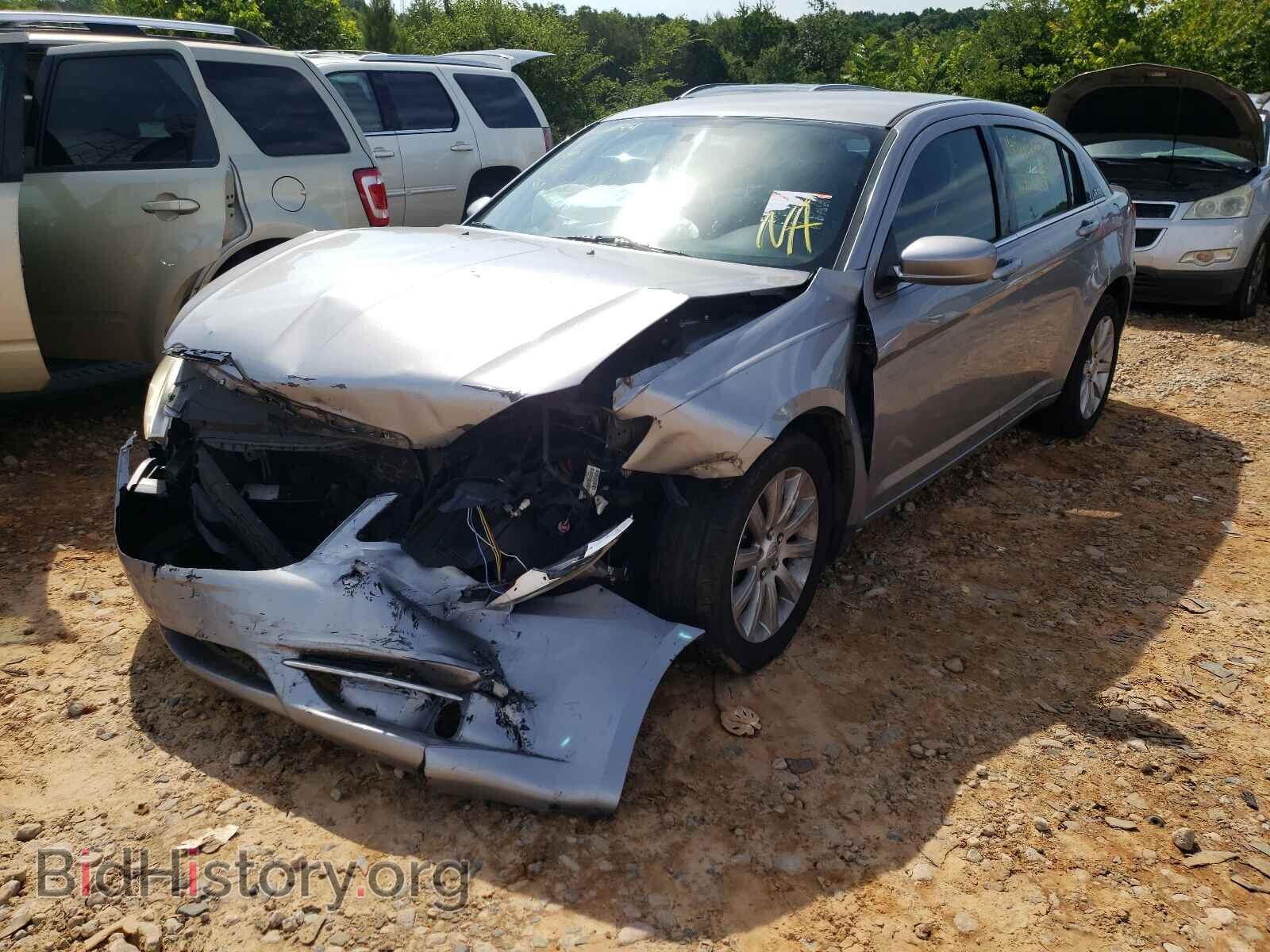2013 CHRYSLER 200 - VIN: 1C3CCBBB5DN545462 - Фото 2
