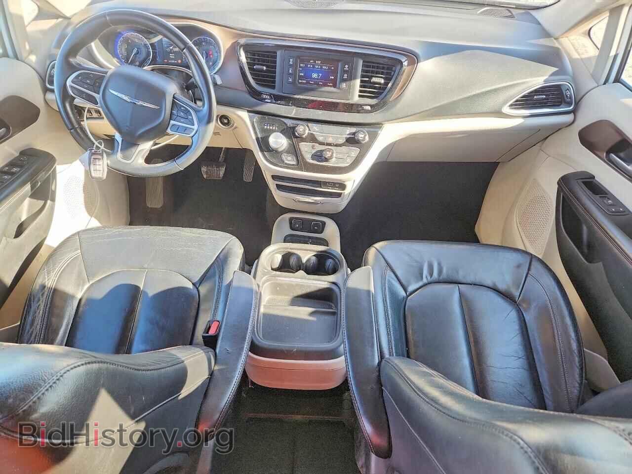 2017 CHRYSLER PACIFICA - VIN: 2C4RC1BG1HR621683 - Photo 8