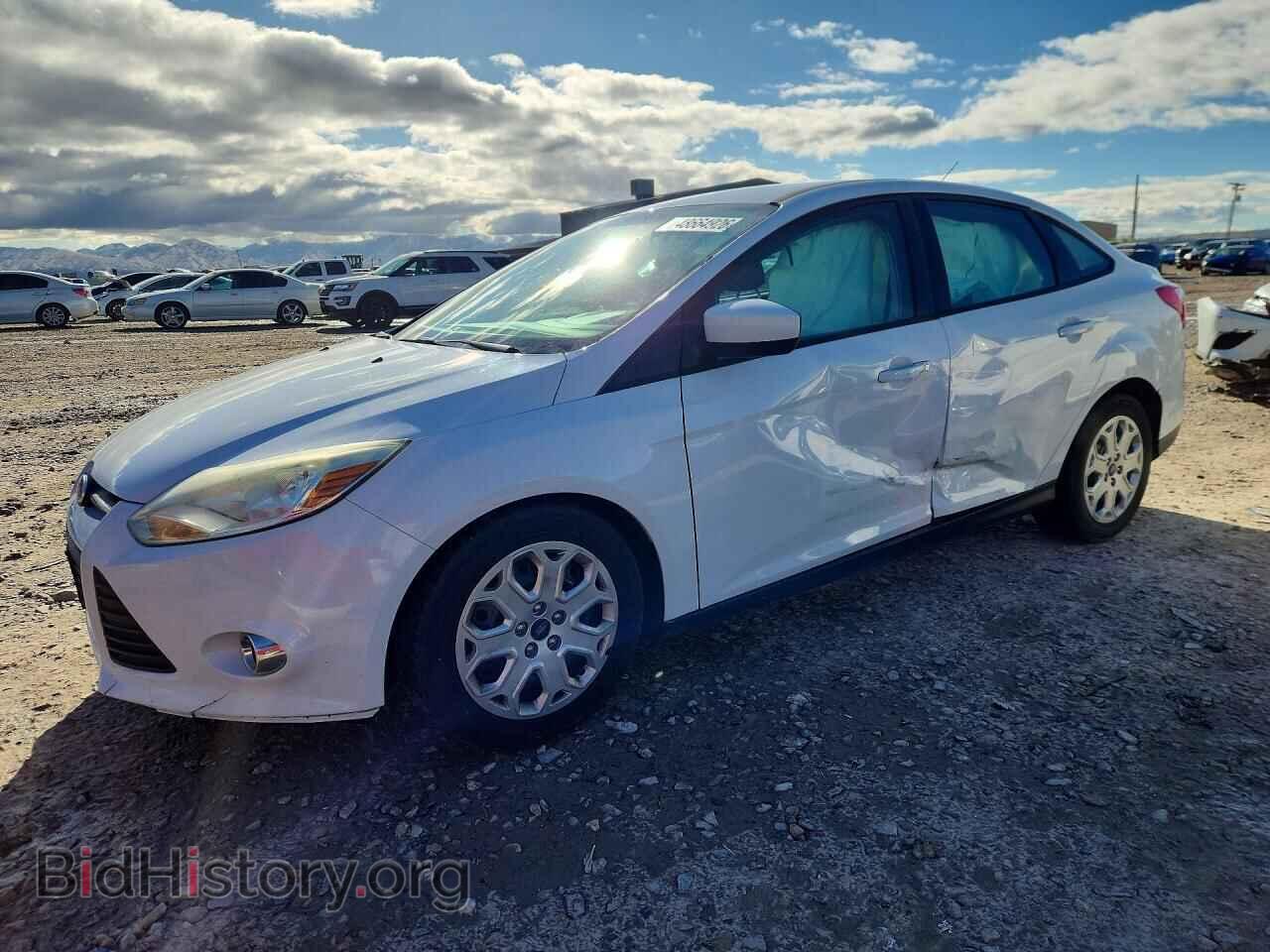 Photo 1FAHP3F29CL211652 - FORD FOCUS 2012