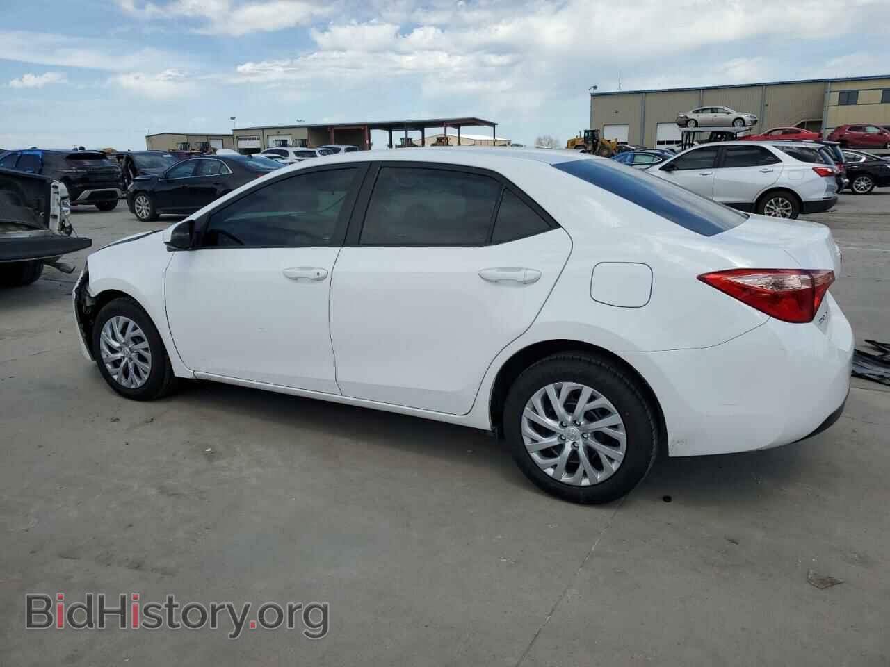 2017 TOYOTA COROLLA - VIN: 5YFBURHE5HP719313 - Фото 2