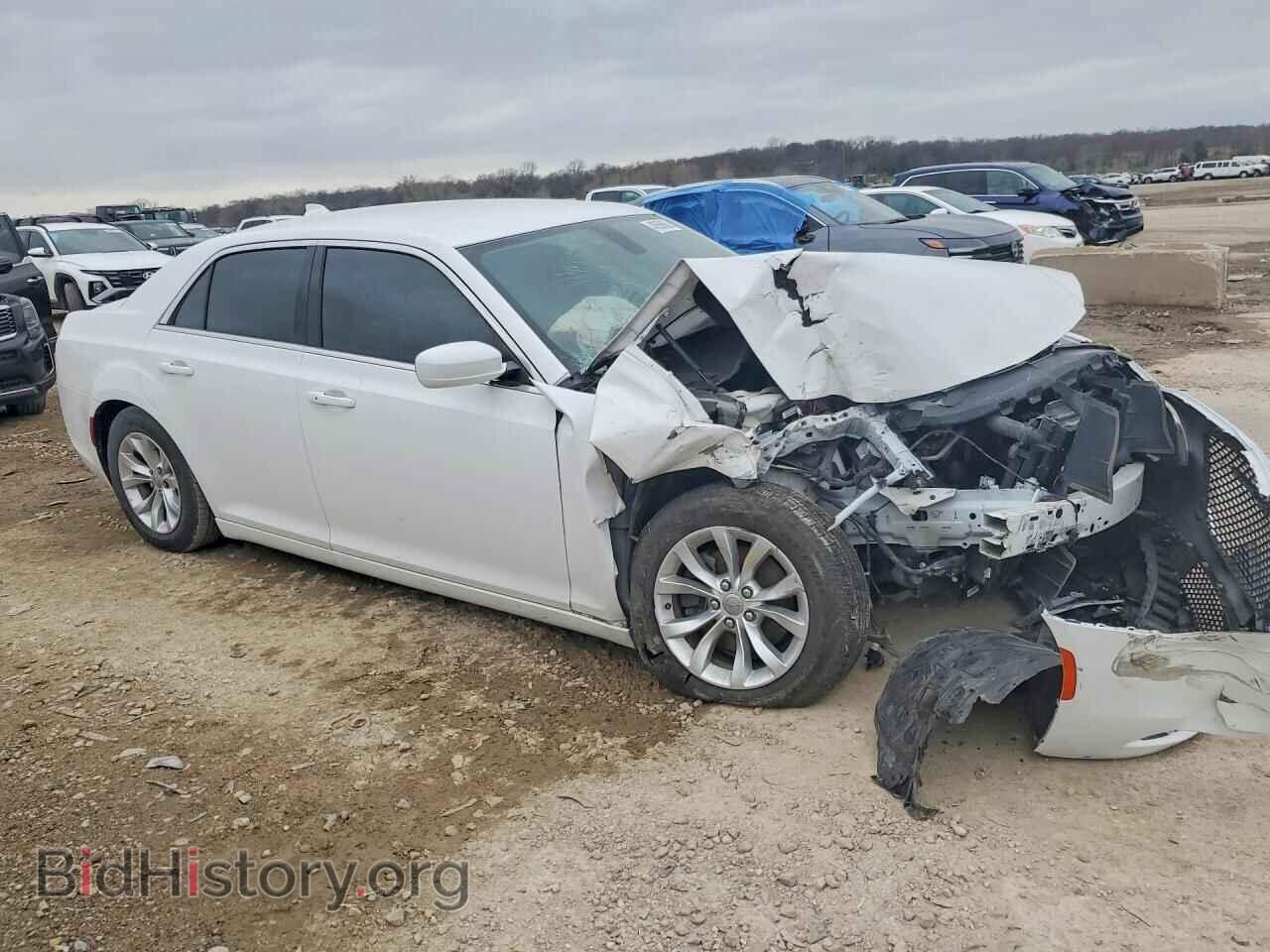 2015 CHRYSLER 300 - VIN: 2C3CCAAG9FH749104 - Фото 4