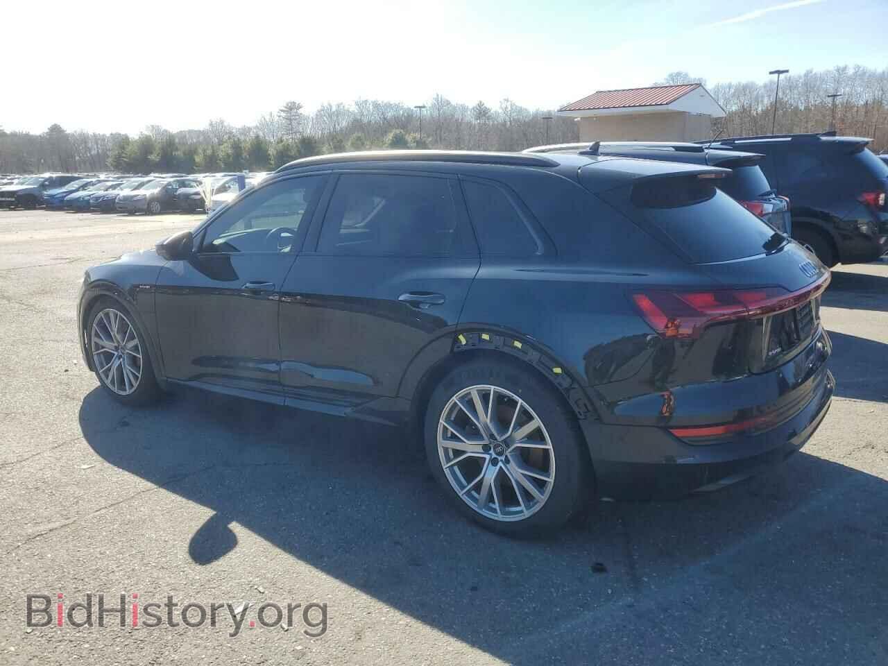 2021 AUDI E-TRON - VIN: WA1VAAGE3MB020015 - Фото 2