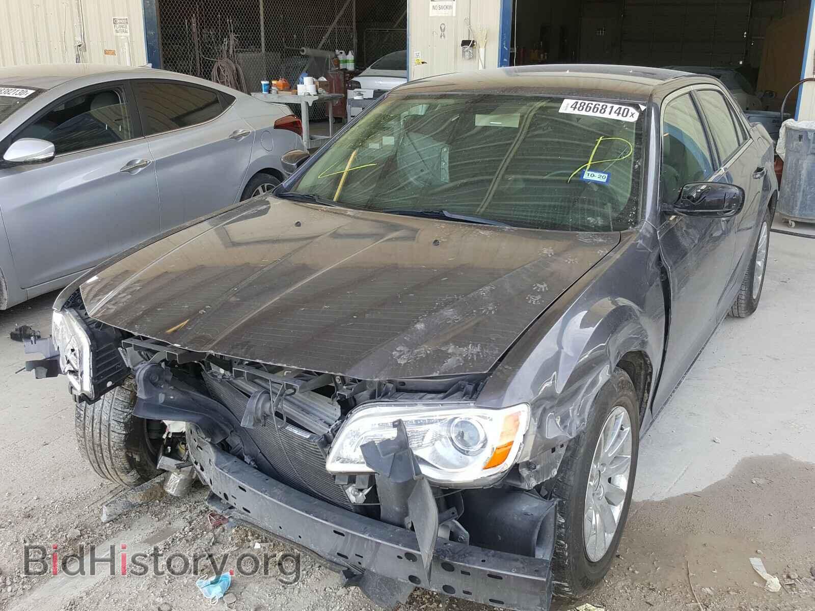 2014 CHRYSLER 300 - VIN: 2C3CCAAG8EH372943 - Фото 2
