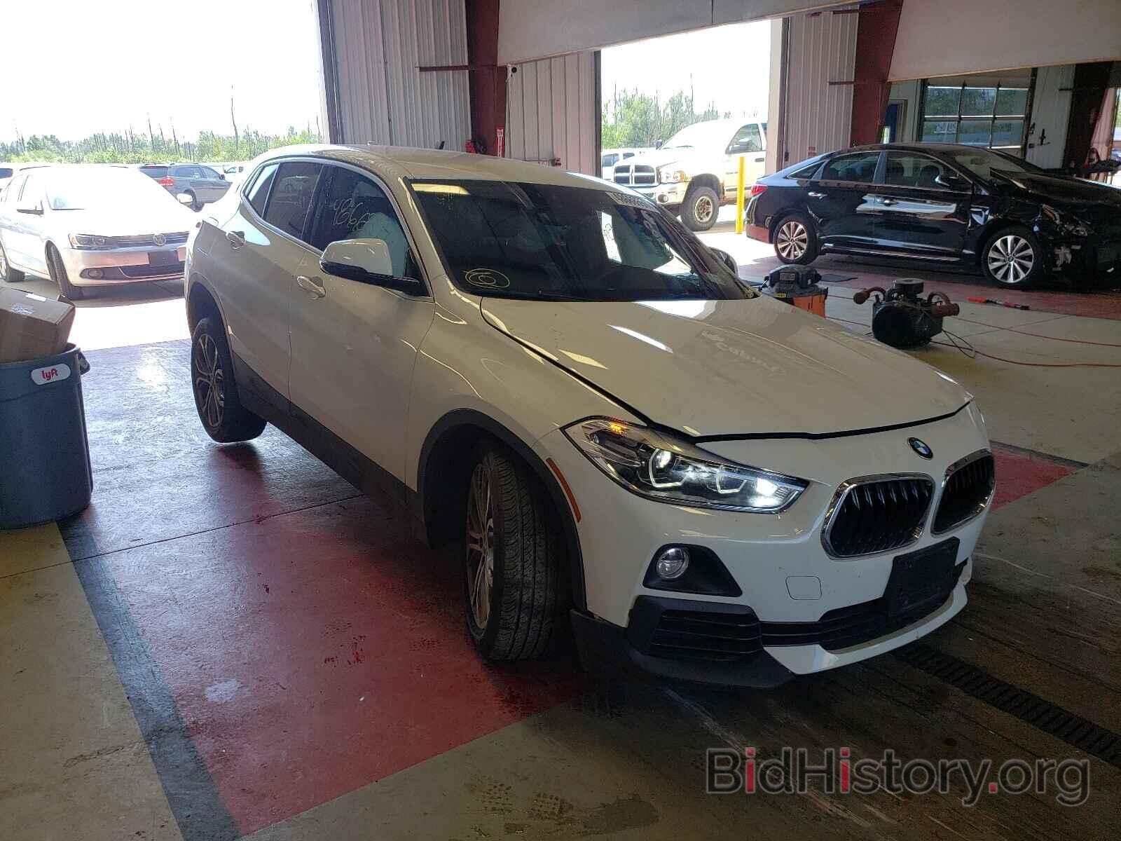 Фотография WBXYJ5C32JEF81532 - BMW X2 2018