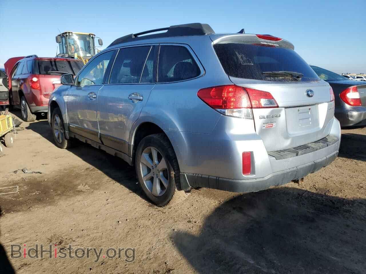 2014 SUBARU OUTBACK - VIN: 4S4BRCCC4E3214545 - Фото 2