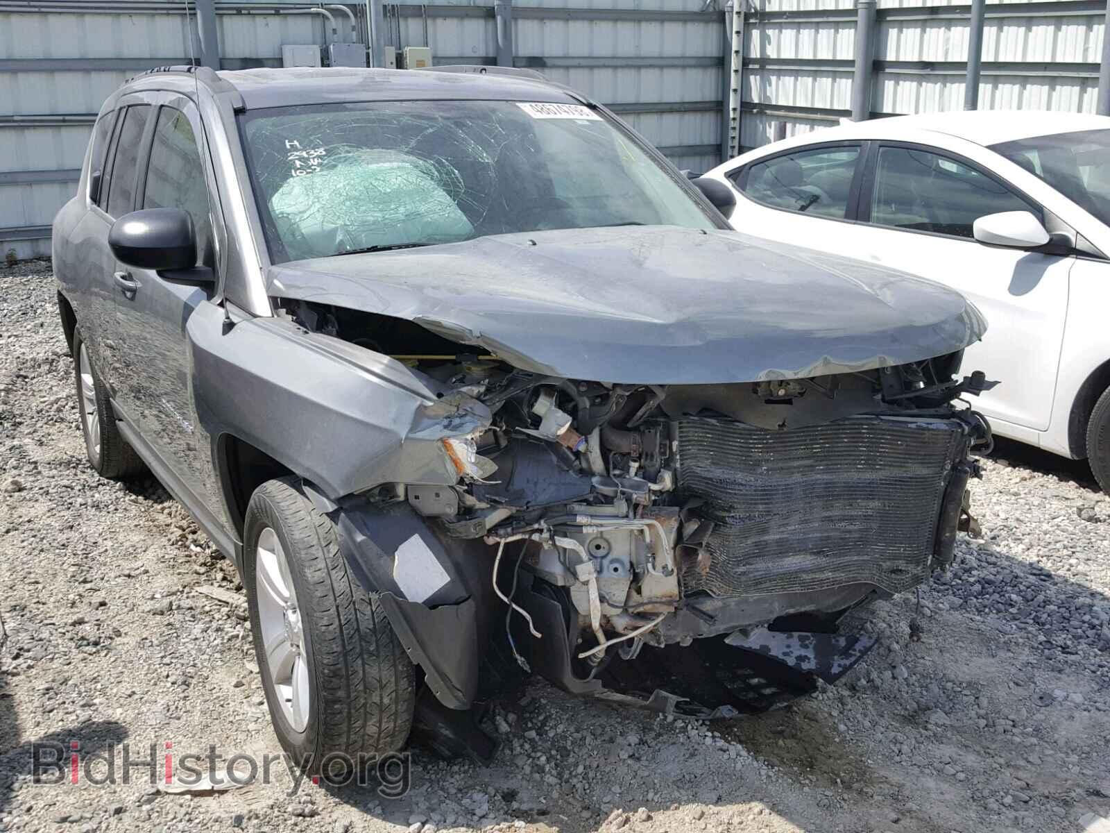Photo 1J4NF1FB9BD282938 - JEEP COMPASS 2011