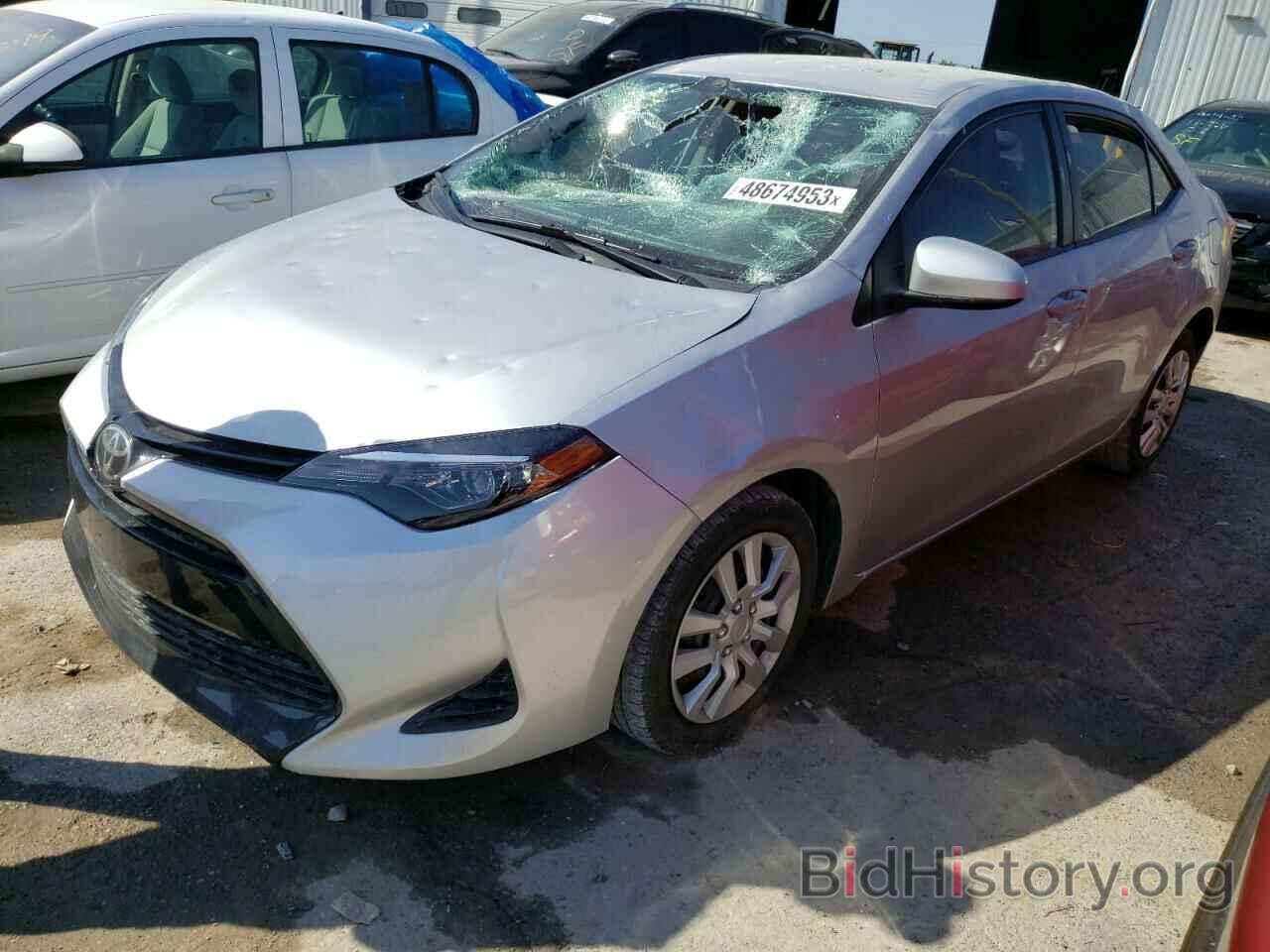 Photo 5YFBURHE1JP772371 - TOYOTA COROLLA 2018