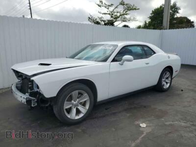 2023 Dodge CHALLENGER SXT, белый — VIN 2C3CDZAG4PH554220, Copart