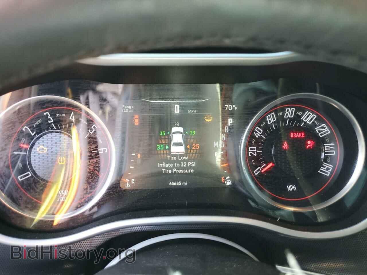 2017 DODGE CHALLENGER - VIN: 2C3CDZAG4HH503110 - Фото 9