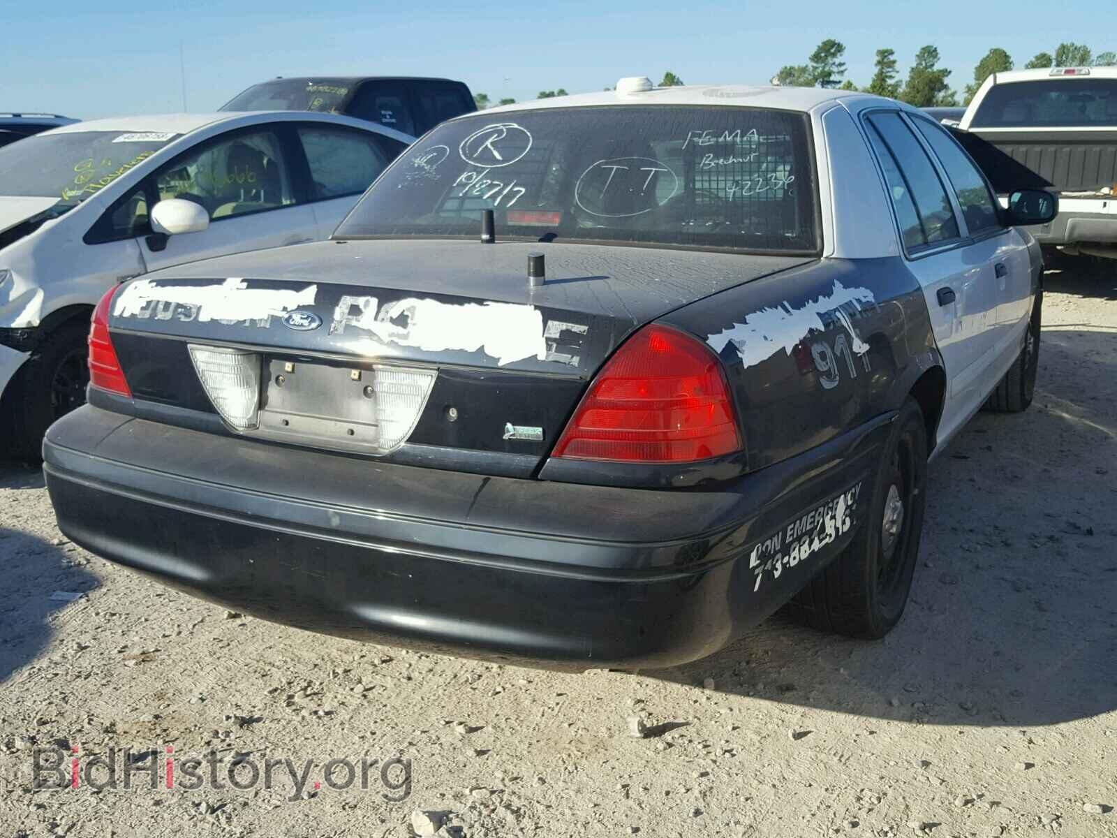 2011 FORD CROWN VIC - VIN: 2FABP7BV6BX175806 - Фото 4