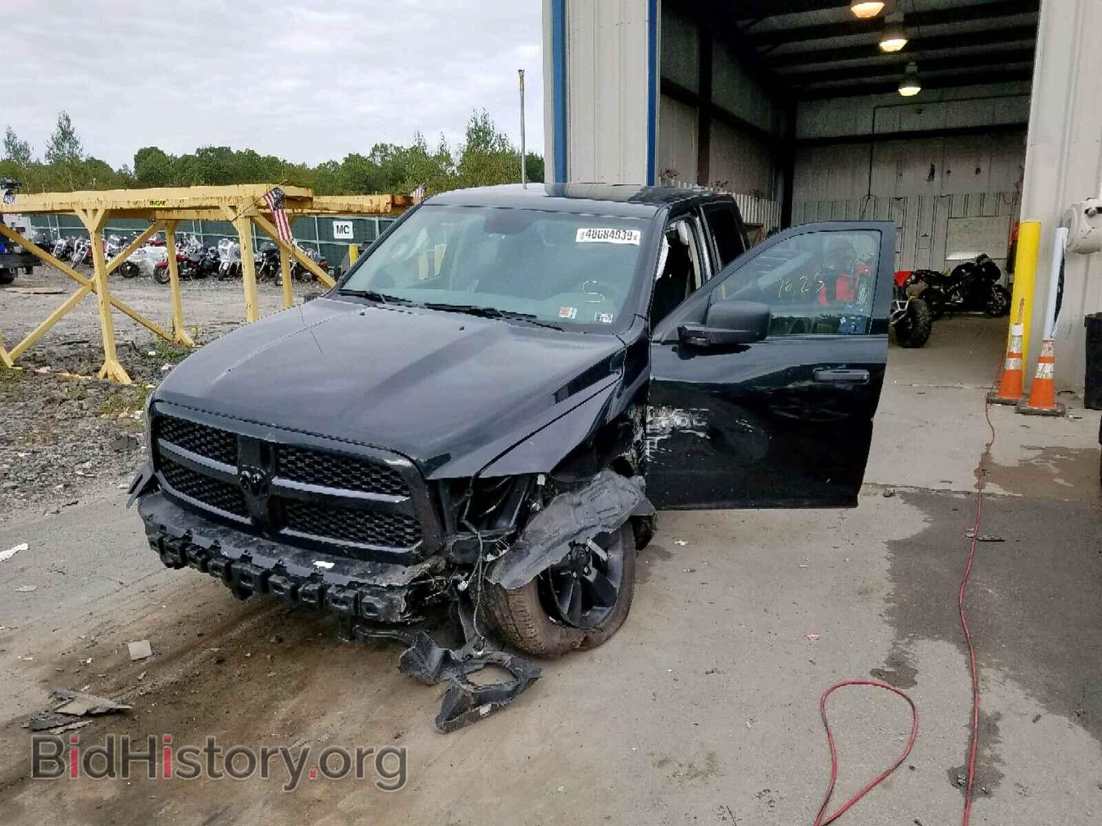 2018 RAM 1500 ST - VIN: 1C6RR7FT7JS348415 - Фото 2