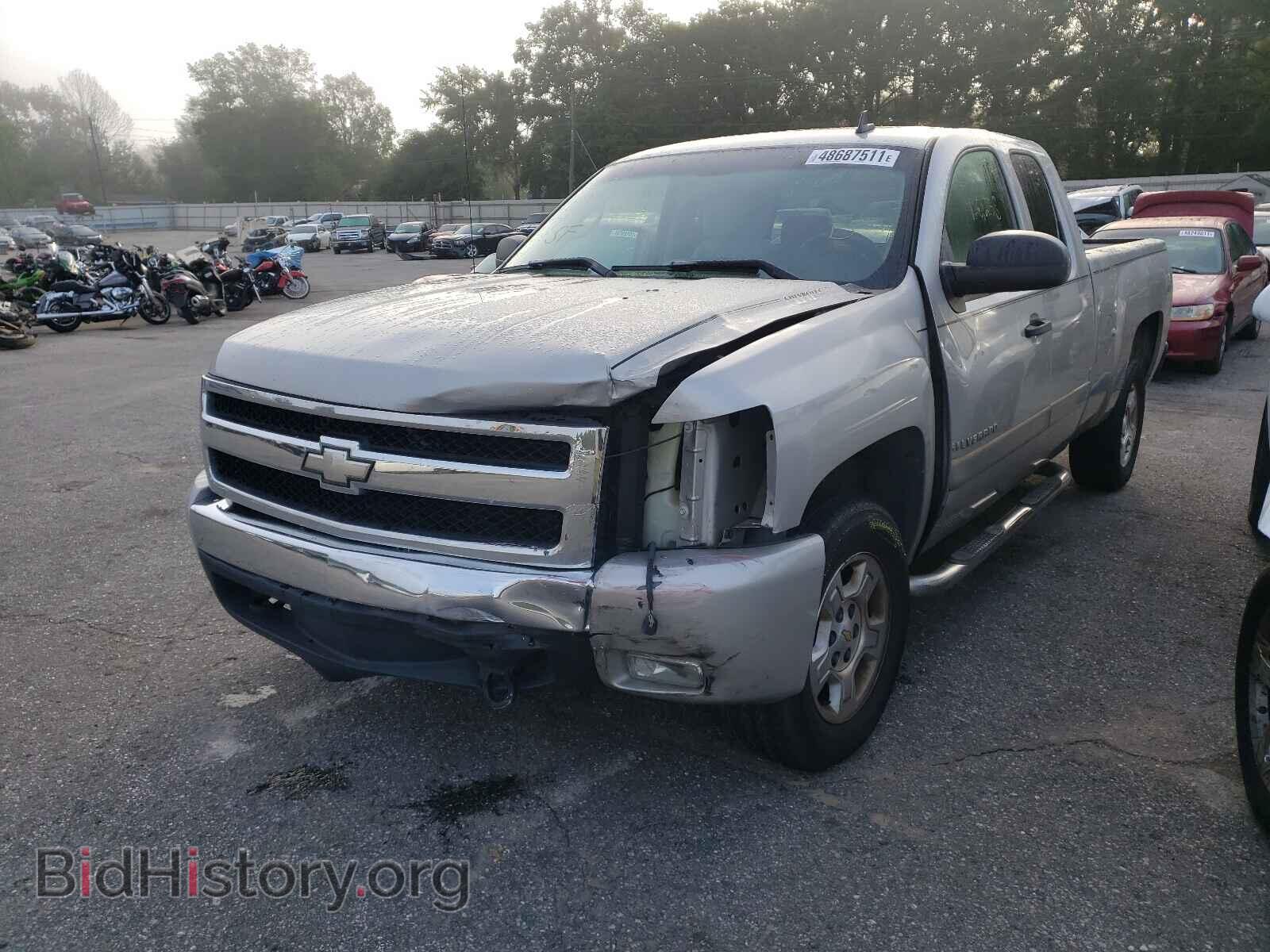 2007 CHEVROLET SILVERADO - VIN: 2GCEC19C071590263 - Фото 2