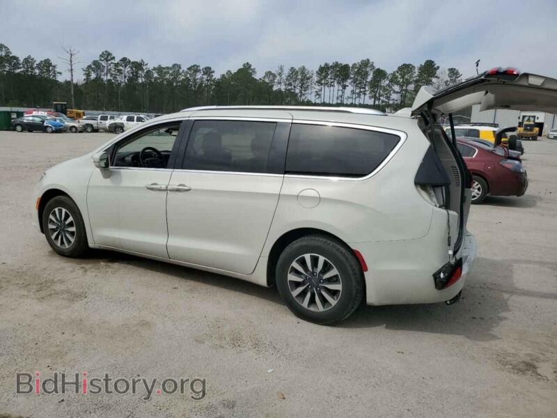 2021 Chrysler PACIFICA (VIN 2C4RC1BG7MR515748) — photo 2 of 16
