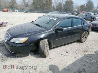2013 Chrysler 200 Touring, черный — VIN 1C3CCBBB9DN557923, Copart