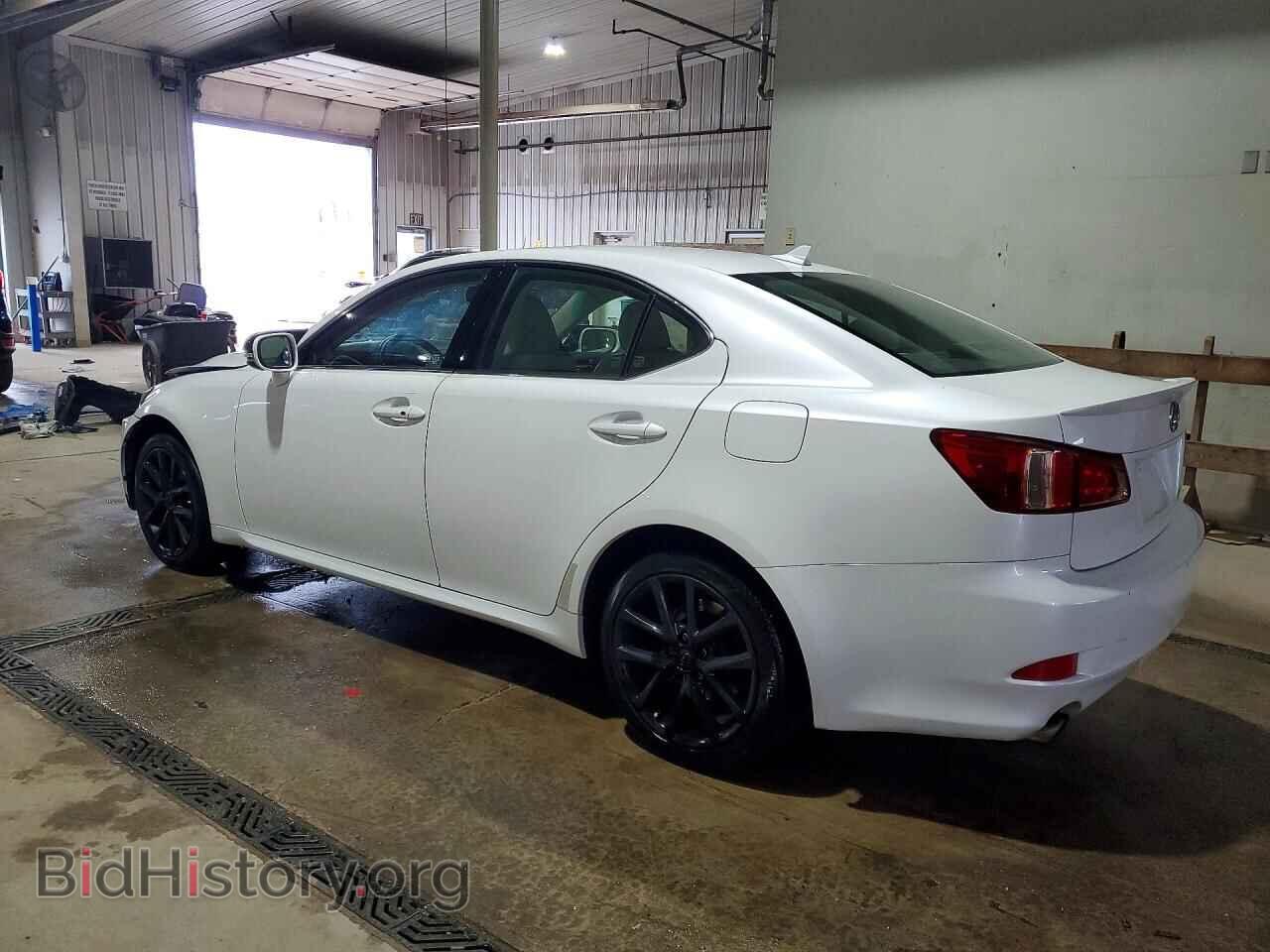 2011 LEXUS IS - VIN: JTHCF5C29B5046730 - Photo 2