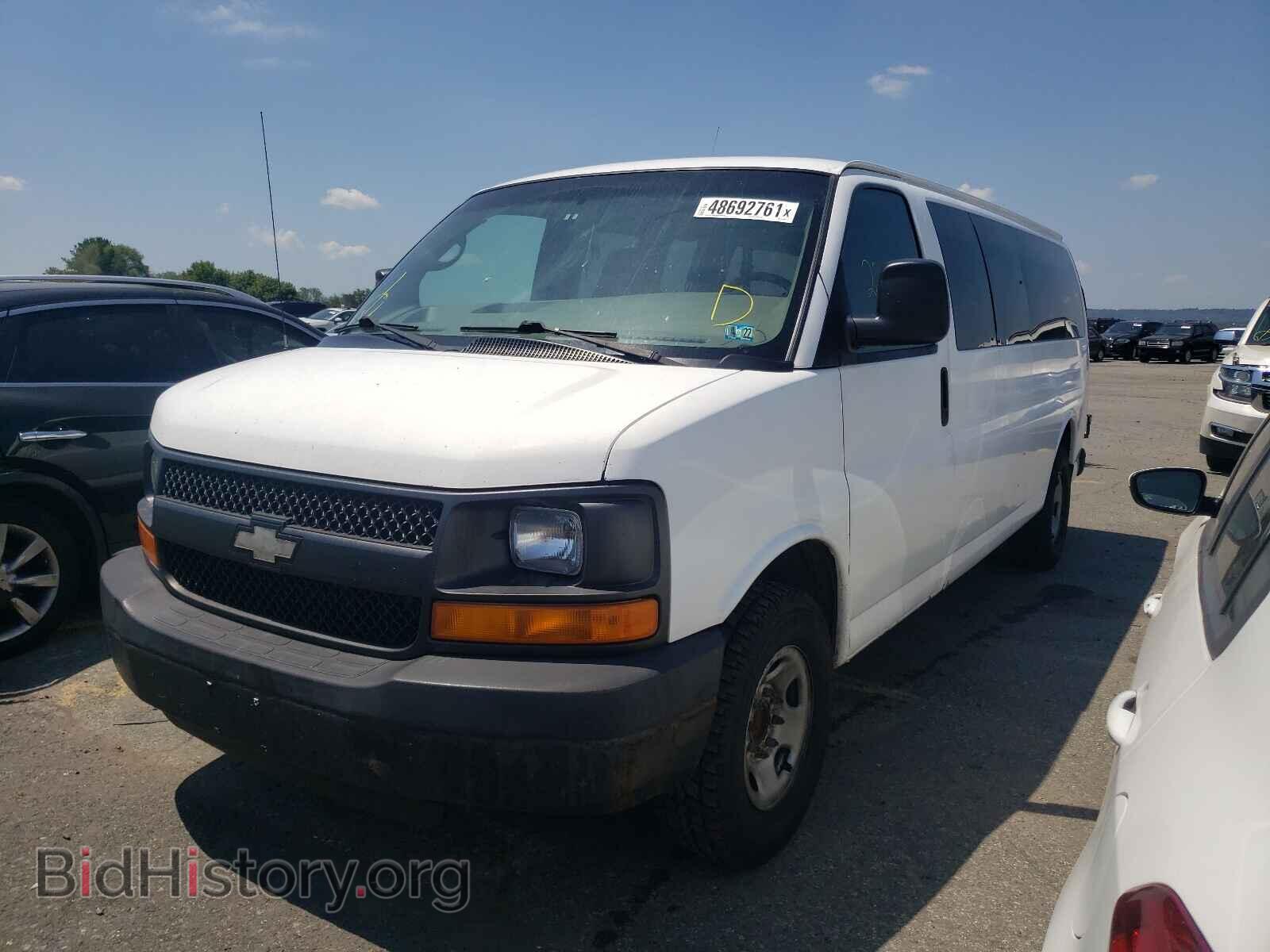 2007 CHEVROLET EXPRESS - VIN: 1GNHG39U371110302 - Фото 2
