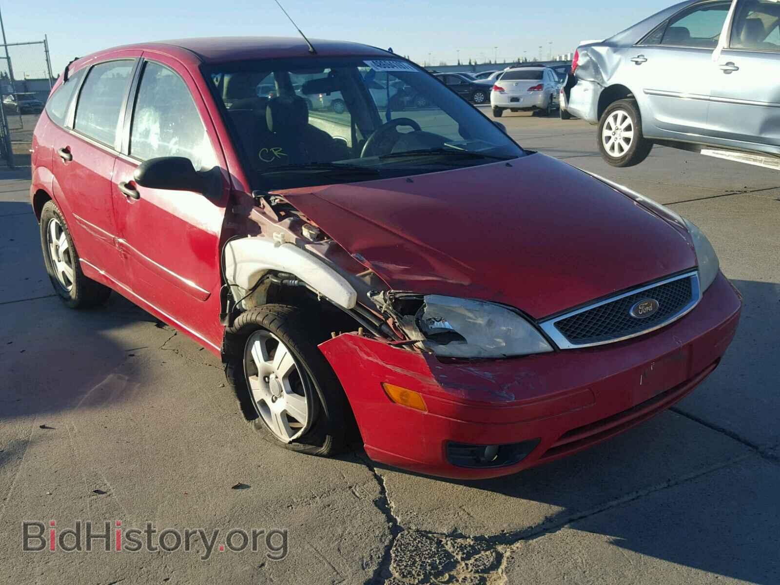 Photo 3FAFP37N95R139100 - FORD FOCUS 2005