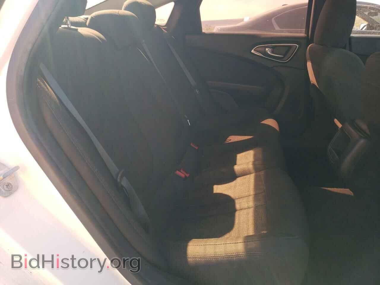 2016 CHRYSLER 200 - VIN: 1C3CCCAB5GN169373 - Photo 10