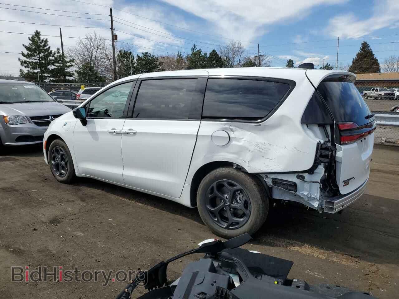 2023 CHRYSLER PACIFICA - VIN: 2C4RC1S76PR589098 - Фото 2