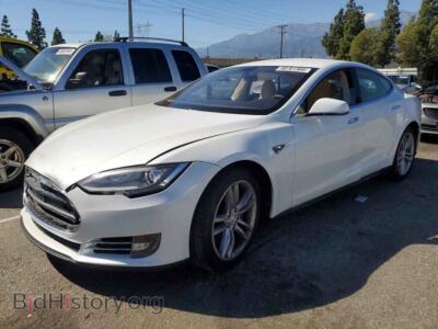 2013 Tesla MODEL S, белый — VIN 5YJSA1BG5DFP09844, Copart