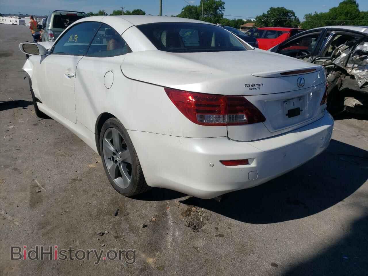 2011 LEXUS IS - VIN: JTHFF2C22B2519932 - Photo 3