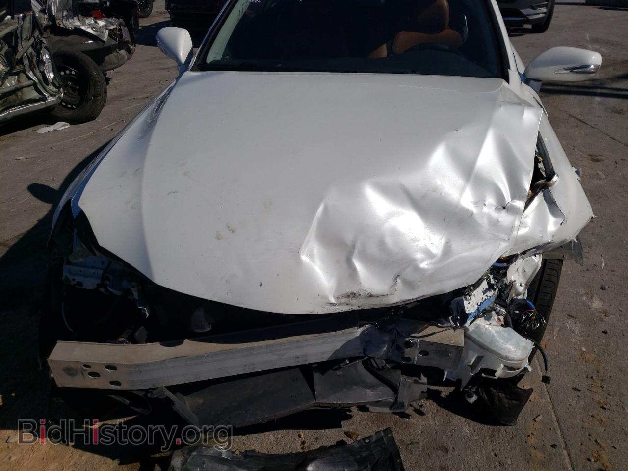 2011 LEXUS IS - VIN: JTHFF2C22B2519932 - Photo 7