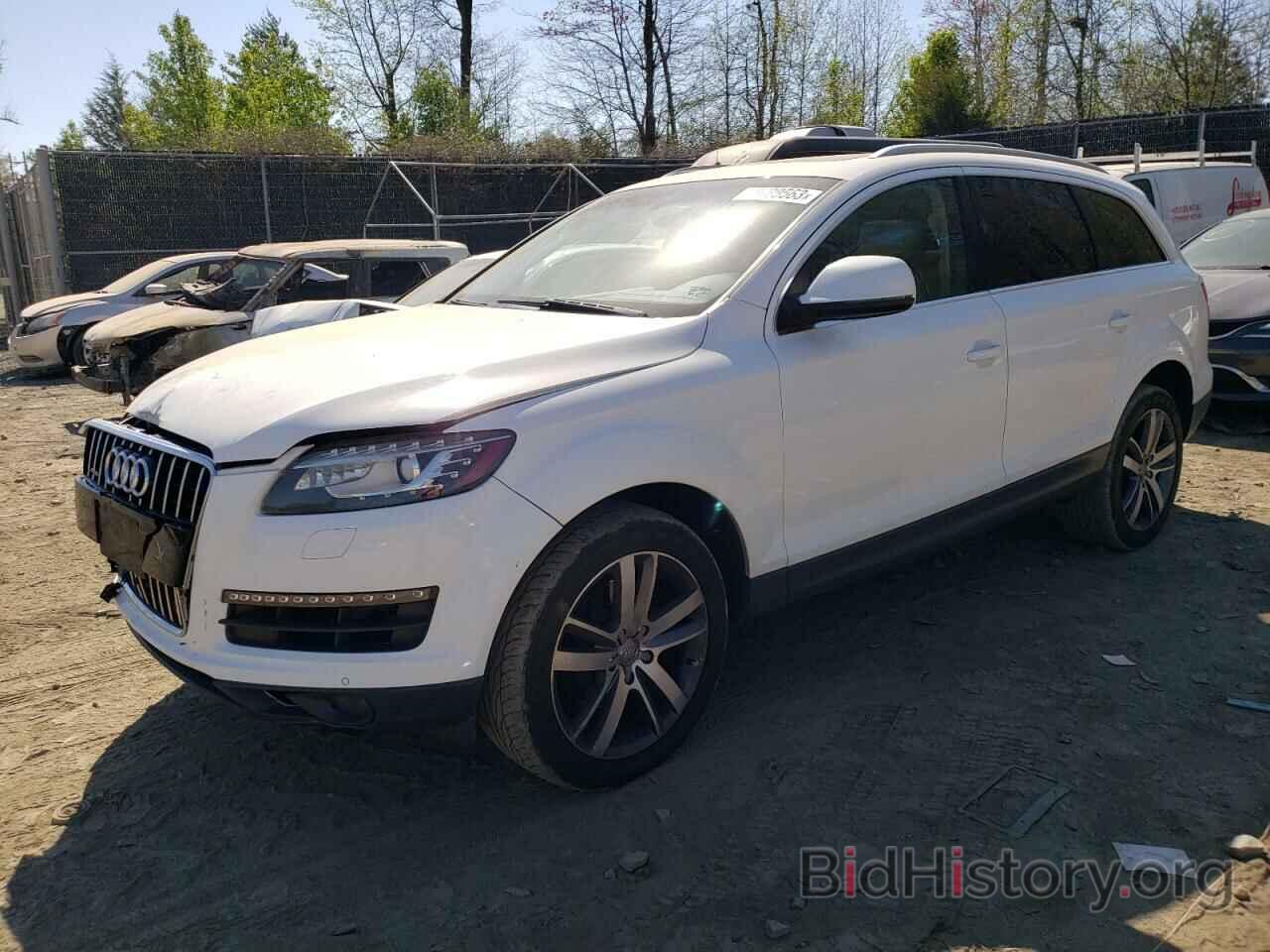 Photo WA1LYAFE3AD007138 - AUDI Q7 2010