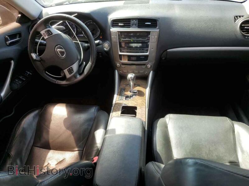 2011 Lexus IS (VIN JTHBF5C26B5145744) — photo 8 of 12