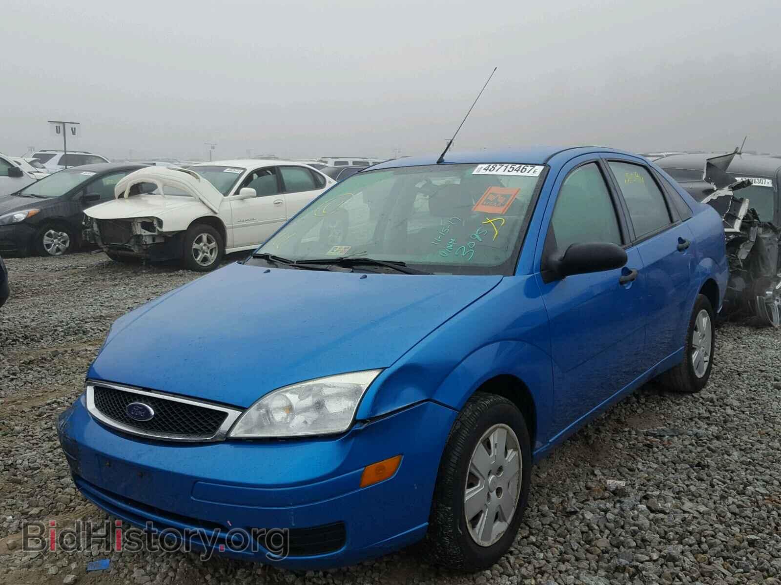 2007 FORD FOCUS - VIN: 1FAHP34N17W233095 - Фото 2