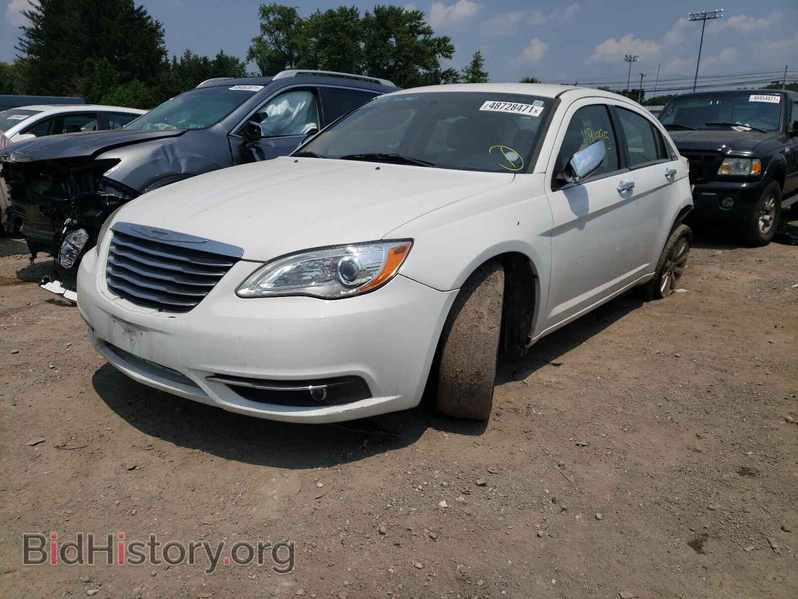 2013 CHRYSLER 200 - VIN: 1C3CCBCG0DN603116 - Фото 2