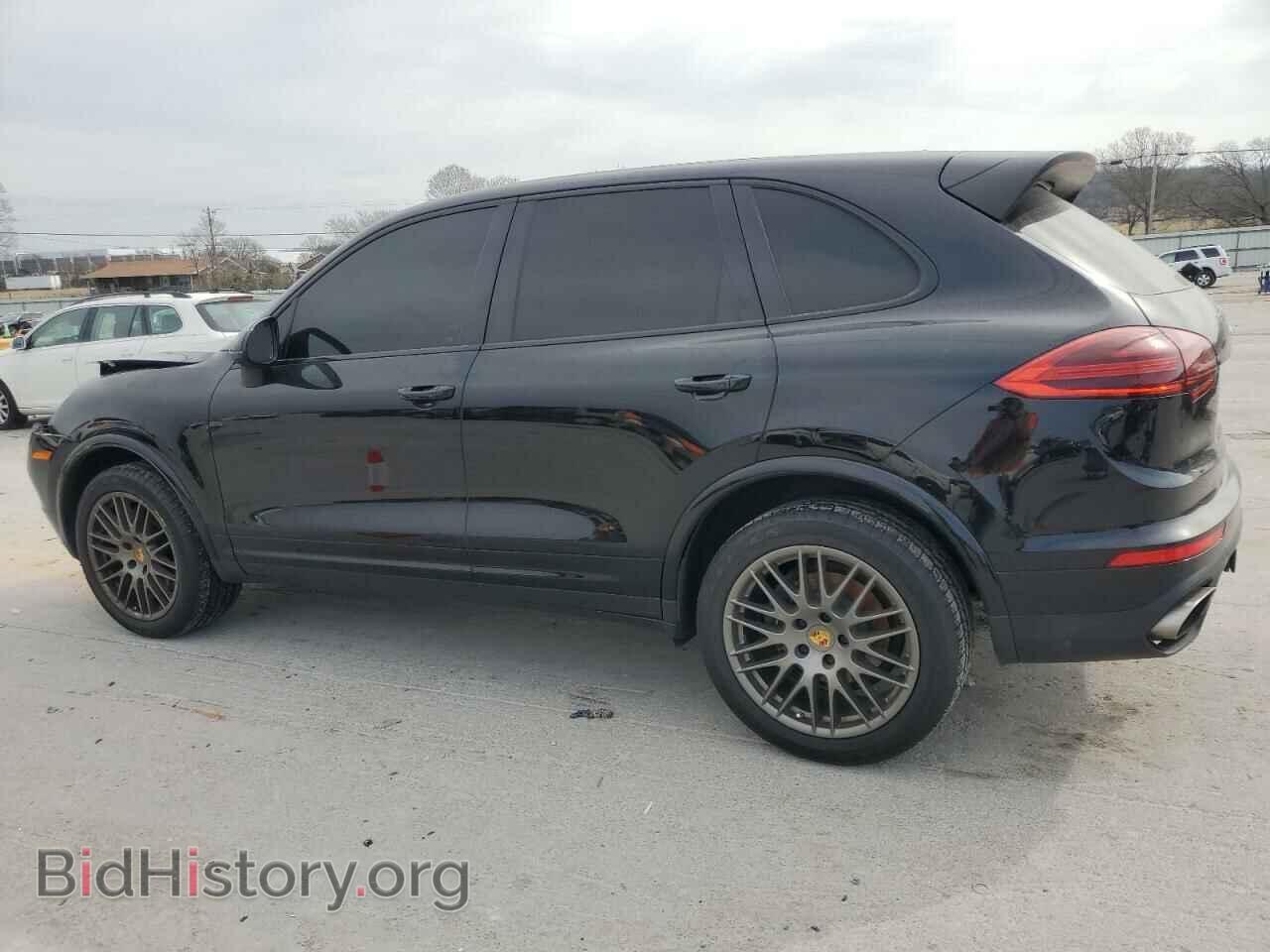 2018 PORSCHE CAYENNE - VIN: WP1AA2A21JKA05905 - Фото 2