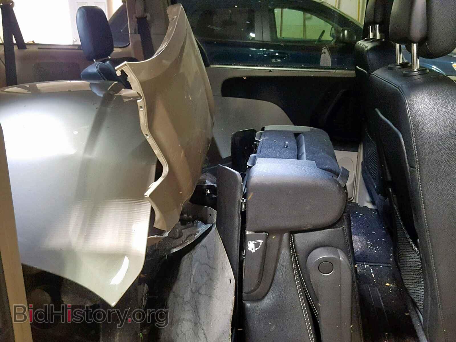 2016 CHRYSLER TOWN & COU - VIN: 2C4RC1BG2GR135446 - Фото 6