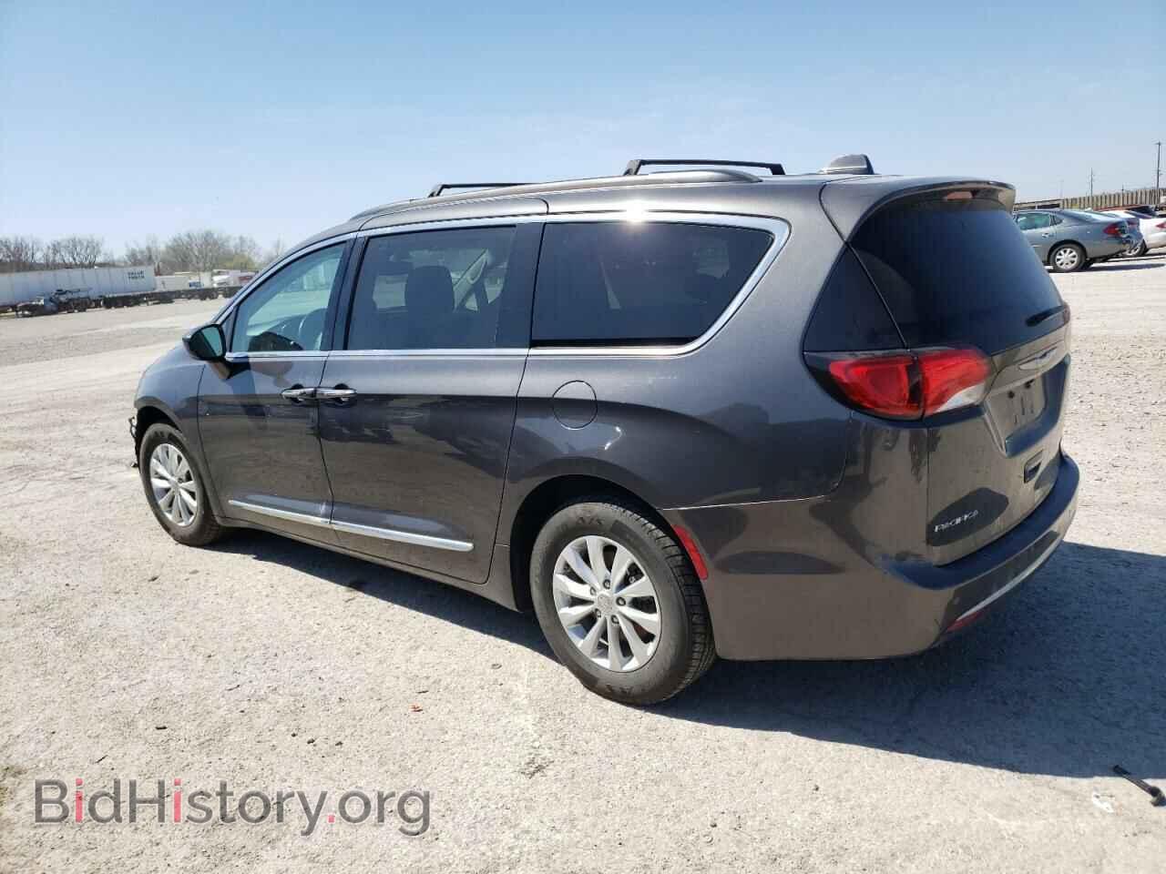 2017 CHRYSLER PACIFICA - VIN: 2C4RC1BG2HR540496 - Photo 2