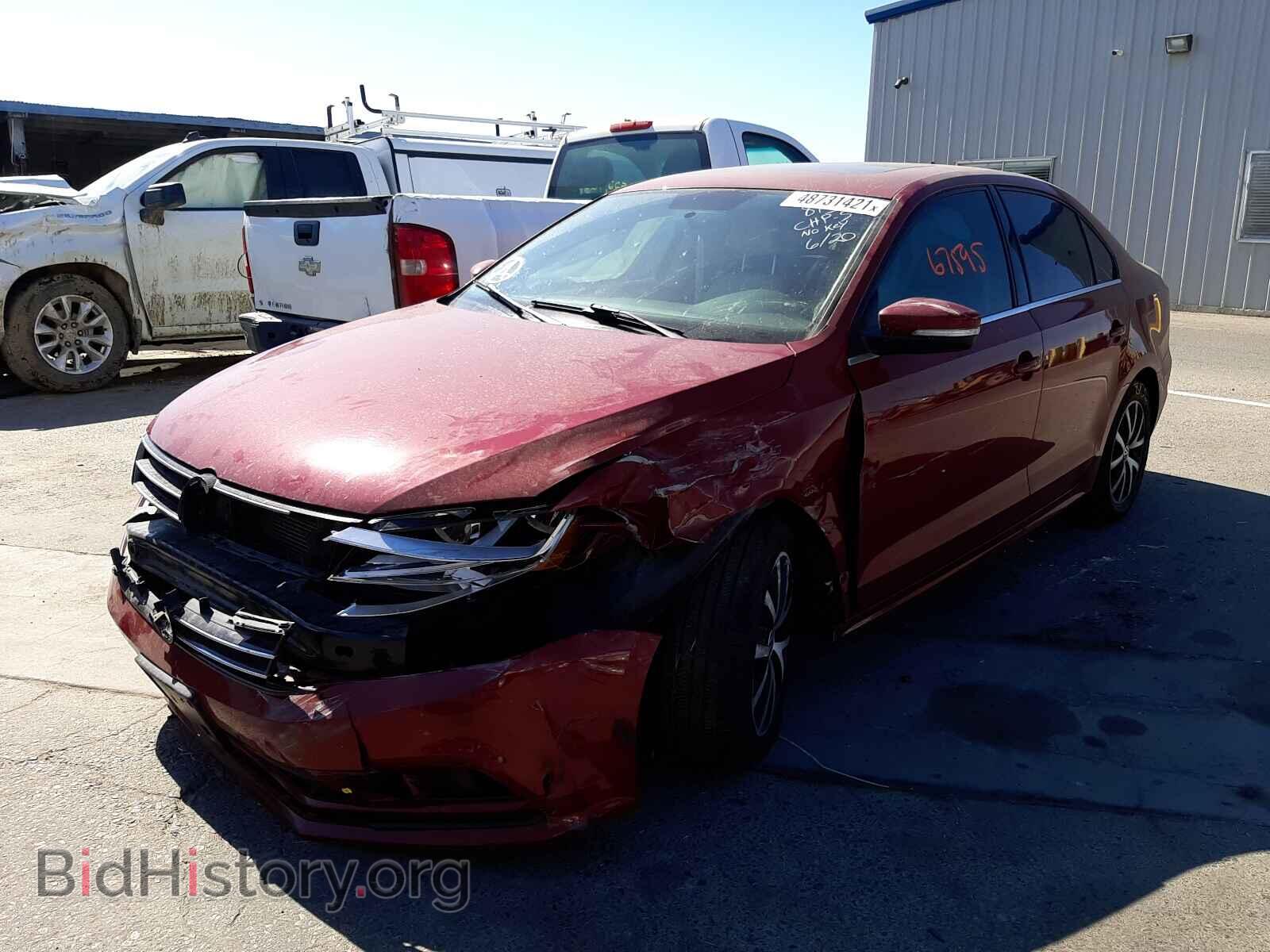 2017 VOLKSWAGEN JETTA - VIN: 3VWDB7AJ7HM232385 - Фото 2