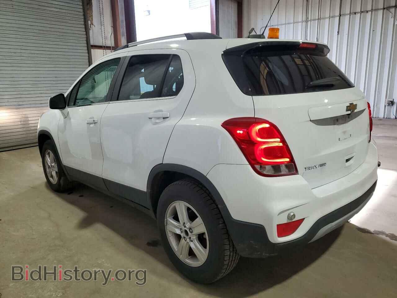 2019 CHEVROLET TRAX - VIN: 3GNCJPSB3KL215533 - Photo 2