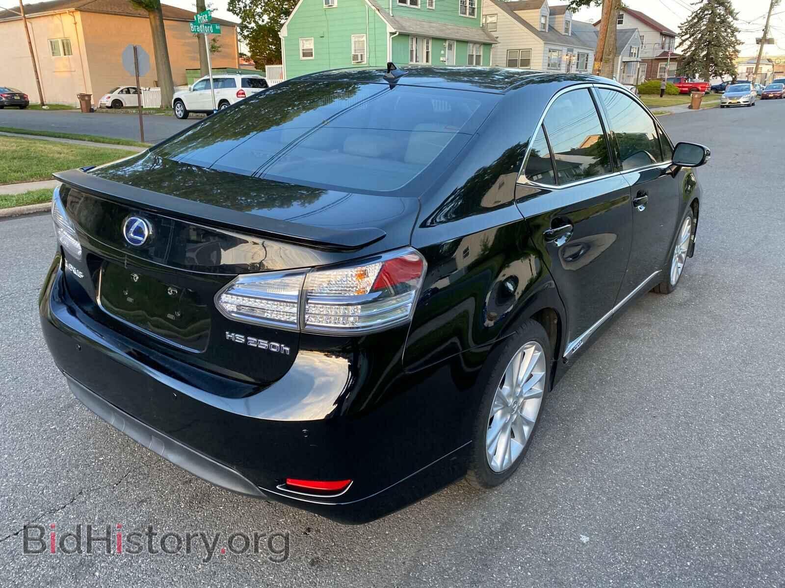 2010 LEXUS HS - VIN: JTHBB1BAXA2022011 - Photo 4