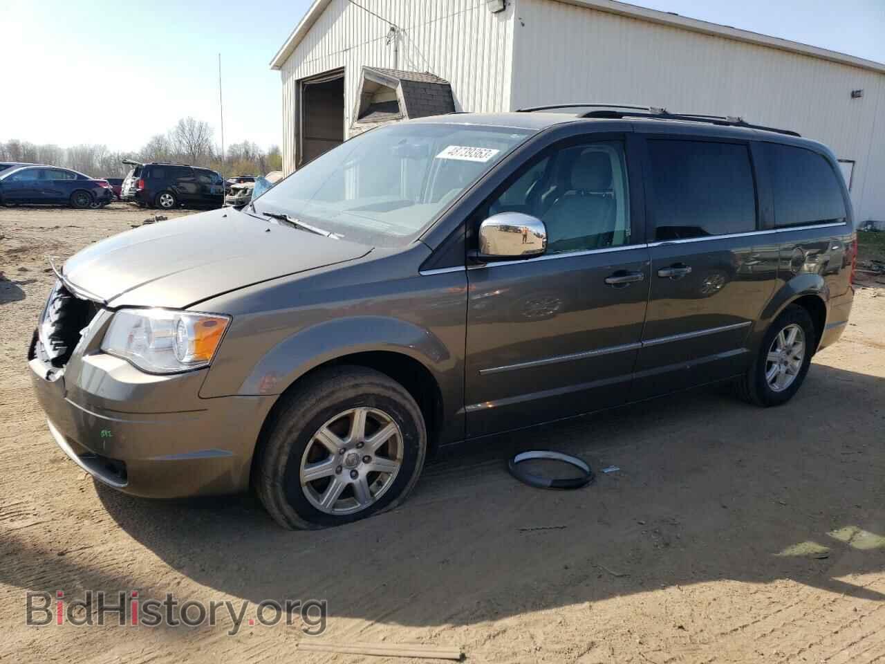 Photo 2A4RR5D11AR366340 - CHRYSLER MINIVAN 2010