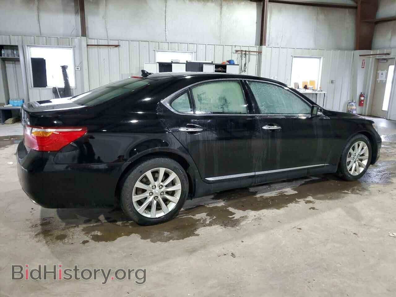 2011 LEXUS LS460 - VIN: JTHCL5EF2B5011746 - Photo 3