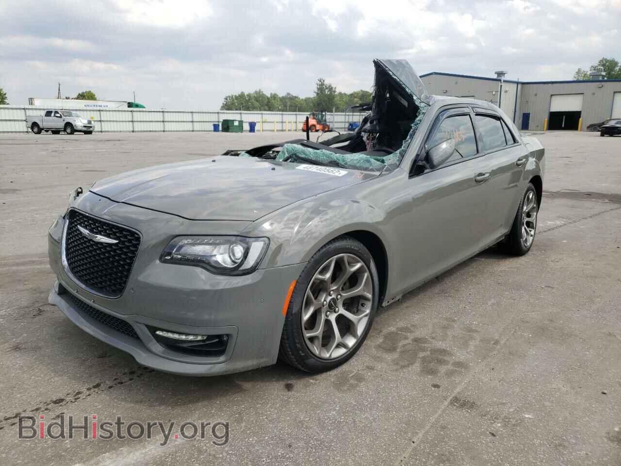 2017 CHRYSLER 300 - VIN: 2C3CCABT2HH538423 - Фото 2