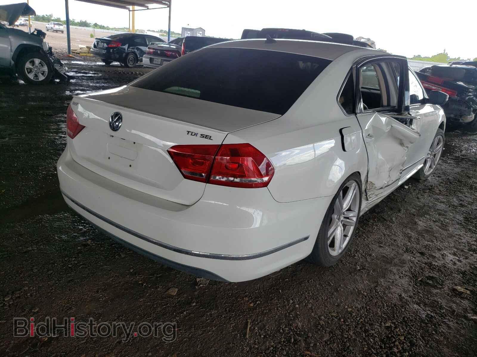 2013 VOLKSWAGEN PASSAT - VIN: 1VWCN7A32DC044602 - Фото 4