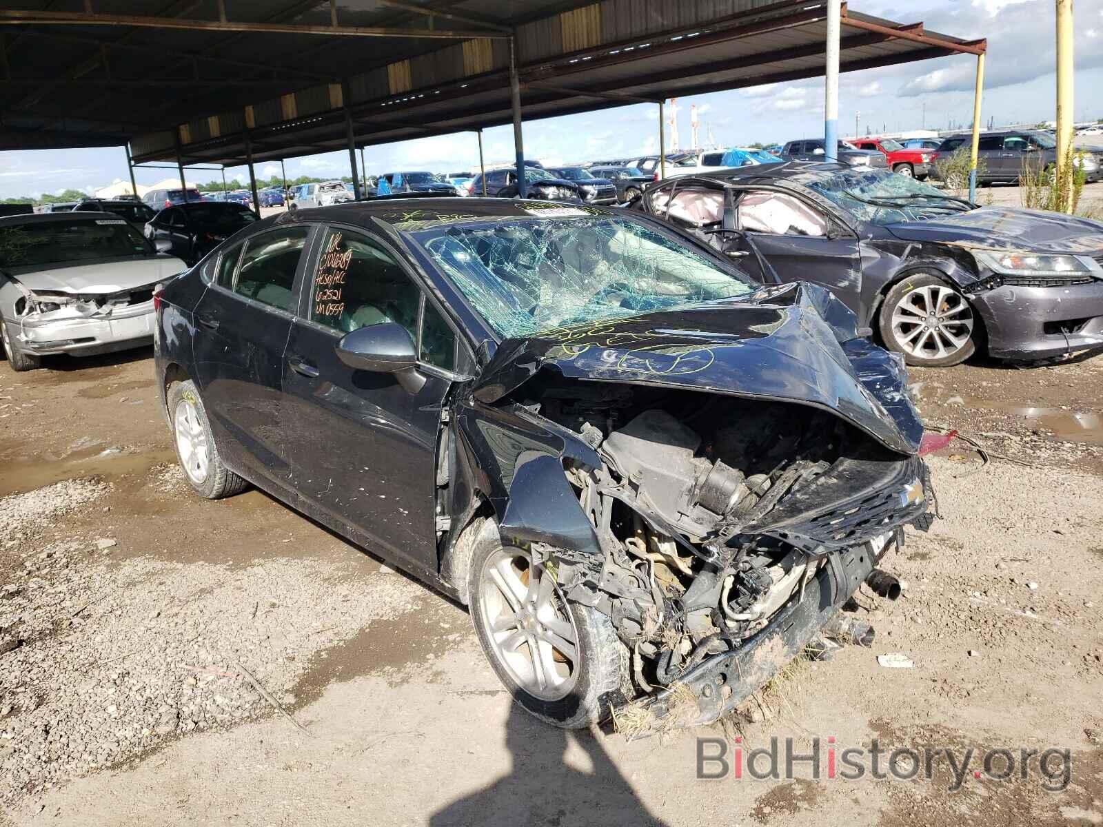 Photo 1G1BE5SM3J7120559 - CHEVROLET CRUZE 2018